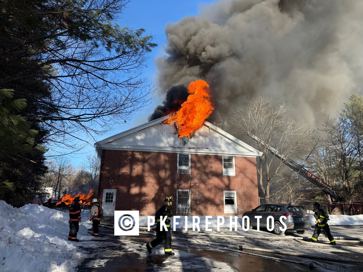 Nashua, Nh (Hillsborough County) | *3rd Alarm* | 440 Amherst Street | 3rd Alarm Now Requested To The Working Fire At The 2 Sty Medical Center Started From A Gas Explosion.