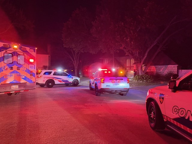 Heavy police presence near 6400 Wimbledon Villas Dr for reports of a male victim being shot in the leg. 2 H/M suspects fled the scene prior to deputy arrival