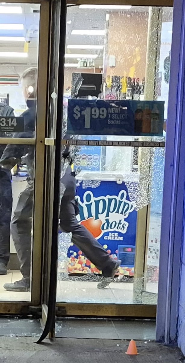 Adams & Wells PERSON SHOT  Chicago Police are investigating a shooting that left a male critically wounded during a store robbery Downtown. The shooting occurred around 10:41pm, Officers responded to the 7-Eleven store for calls of a robbery in progress and shots fired
