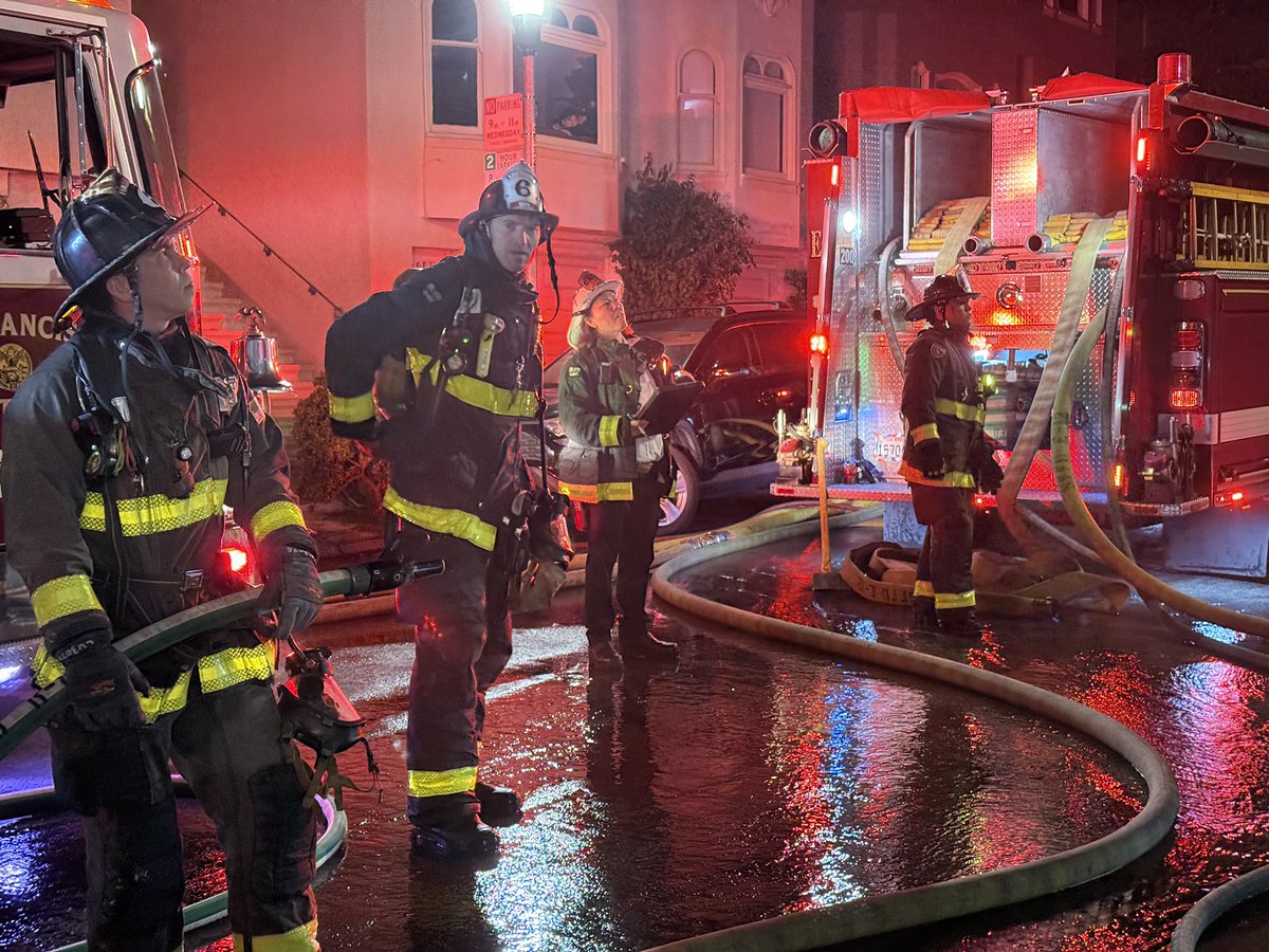 1 - ALARM FIRESan Francisco Fire is on the scene of a 1-alarm structure fire in the 30 block of Hemway Terrace. Initial reports fire in the garage. no injuries or displacements as on now. Please avoid the area of Hemway Terrace towards Fulton Street due to emergency vehicles