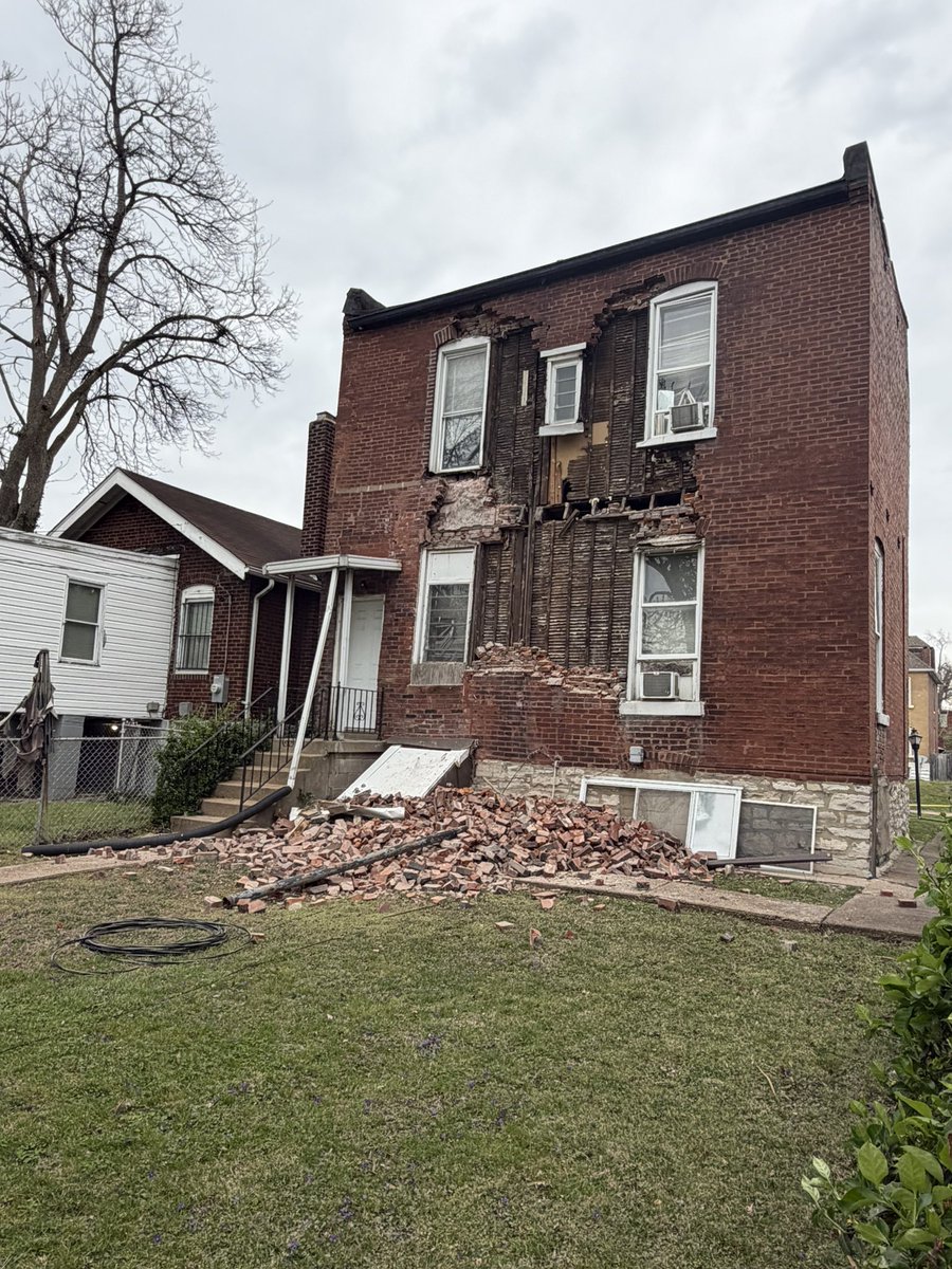 4200blk of W. Page - Building Collapse - Occupied two story brick single family dwelling. Rear wall partially collapsed. Occupant assisted out of the building.Building Division and both utilities requested. No injuries immediately reported.Truck Company 10 is first due