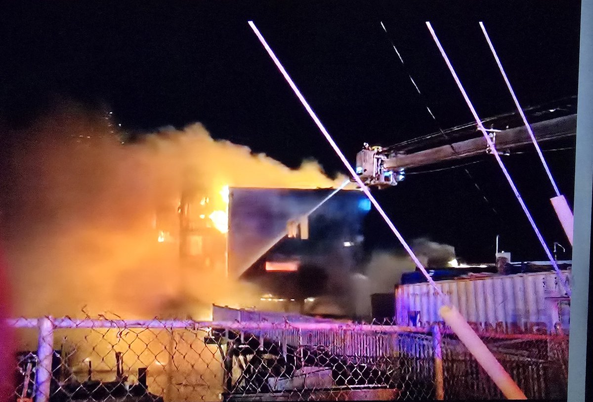 Queens *3RD ALARM* Box 1602 35 Van Brunt Rd. Broad Channel FULLY INVOLVED HOUSE FIRE FDNY