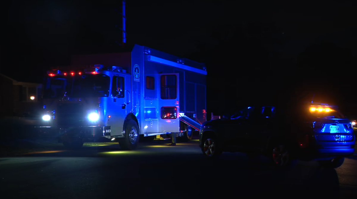 Deputies with the Loudoun County Sheriff’s Office responded this evening to a barricade situation in the 200 block of Saint Paul Street. The incident has been resolved. No additional details have been released at this time