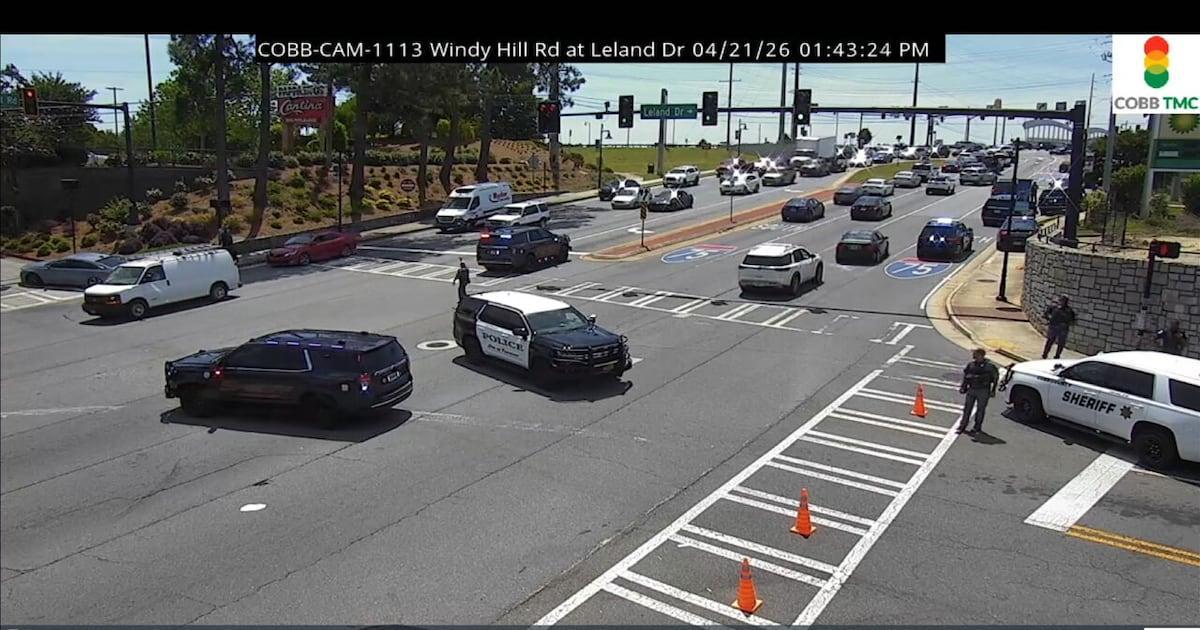 Murder suspect on the run after firing at Cobb County police