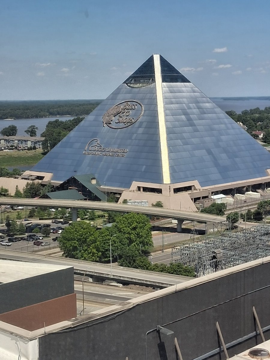 Man barricaded in a bathroom with an assault rifle and a backpack containing a bomb at Bass Pro Shops in downtown Memphis;