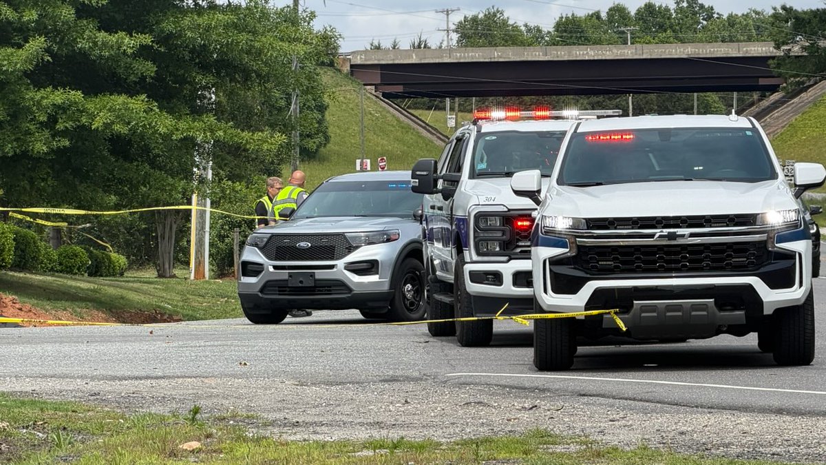 Heavy police presence reported at Love’s Travel Stop in Newton