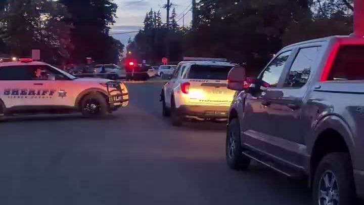 Teen robbed, then fatally shot in front of girlfriend while on walk, police say