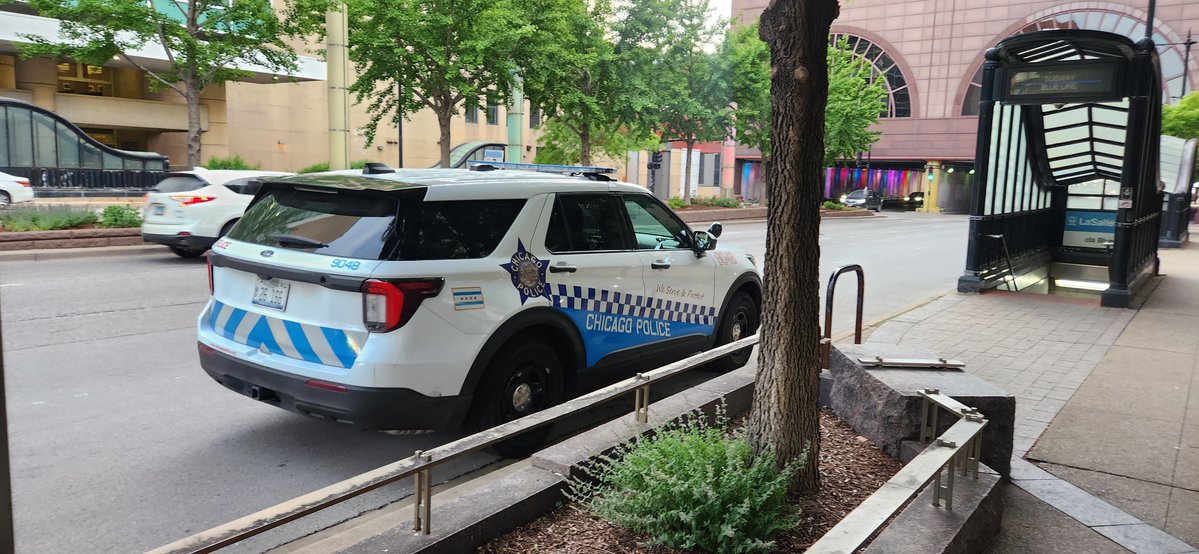Person Stabbed on CTA Blue Line . 500 block of S. La Salle St. 36-year-old male victim was involved in a physical altercation with an unknown male offender whileCPD guards the crime scene at LaSalle Blue Line
