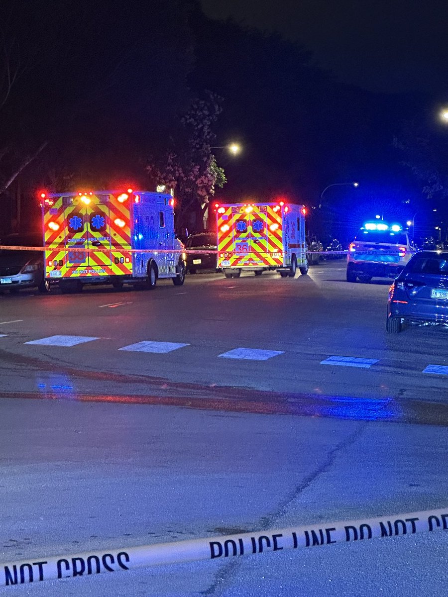 46th & Prairie MASS SHOOTING 4 TEENS SHOT. Chicago Police are investigating a shooting that left 2 kids, and 2 teens wounded after a party last night. Officers were dispersing a teen party on 47th & King Dr.