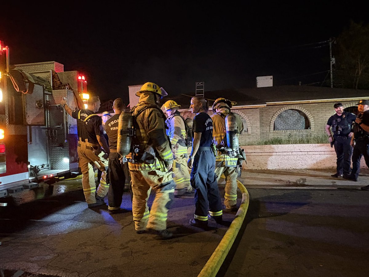 Firefighters arrived on scene near 28th St and Roosevelt St to find a fire in the rear of a home that was extending to a nearby house. Crews quickly extinguished the flames keeping the damage to the nearby house to the exterior