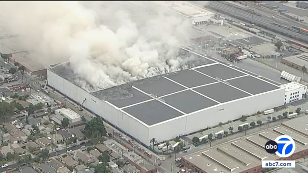 Shelter-in-place order lifted in Boyle Heights after massive fire; smoke advisory remains in place