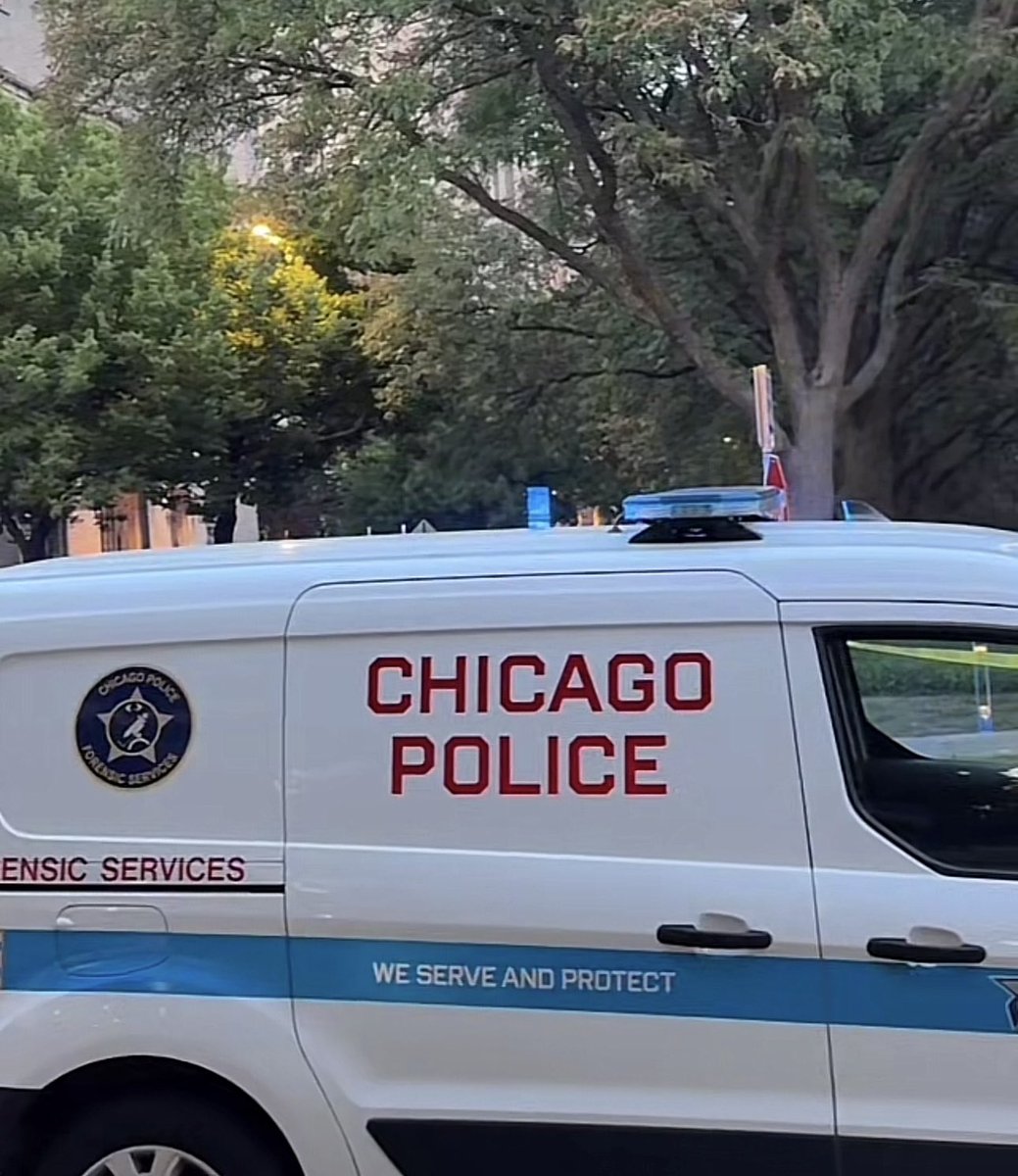 59th & Ellis 2 PPL SHOT & KILLED.. Chicago Police are on scene near the University of Chicago Campus where a young male and female were shot & killed in a possible Murder-Suicide.