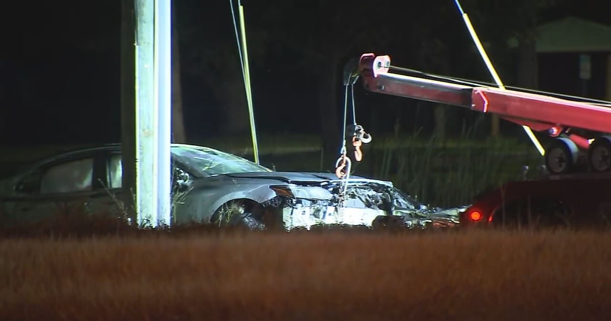 Cross-county homicide suspect dies in crash at Sandpoint Park, Titusville police say