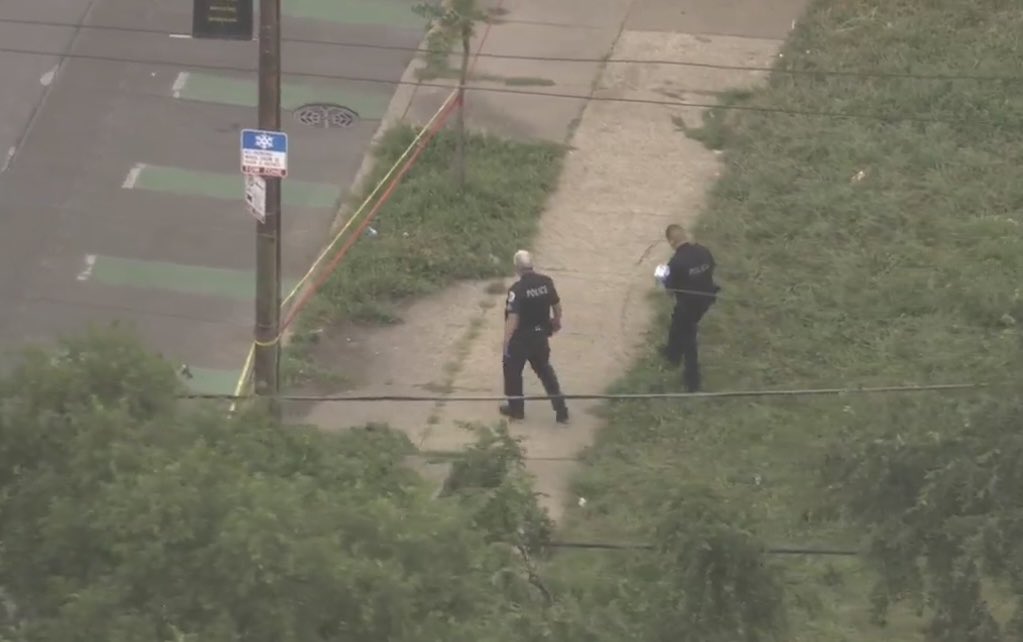 16th & Homan 2 PPL SHOT, 1 KILLED Chicago Police are on scene for a deadly shooting that left an  bystander wounded, and a man dead at a west side bus stop.