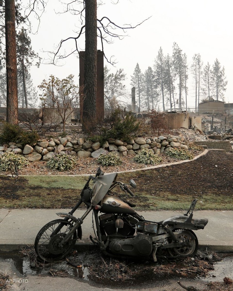 Wildfires in eastern Washington state forced the evacuation of 60,000 people in the Spokane area while destroying at least 600 homes, businesses and other structures, authorities said Sunday.