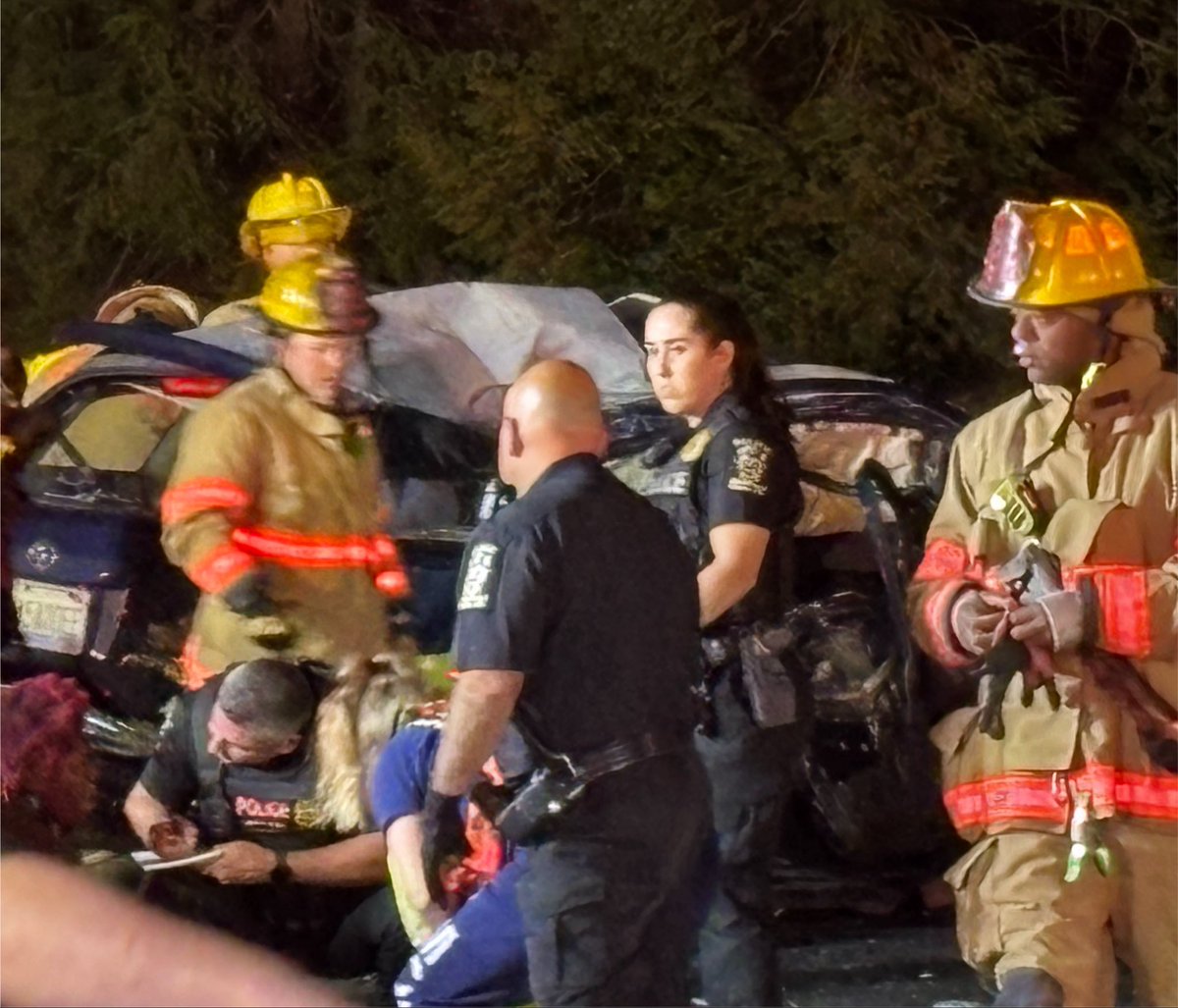 Clopper Rd & Great Seneca Hwy, Germantown, collision, @mcfrs @MCFRS_EMIHS @mcpnews including dozens of rescue workers on scene, multiple patients, some with  traumatic injury, NOTE: Clopper Rd & Great Seneca Hwy