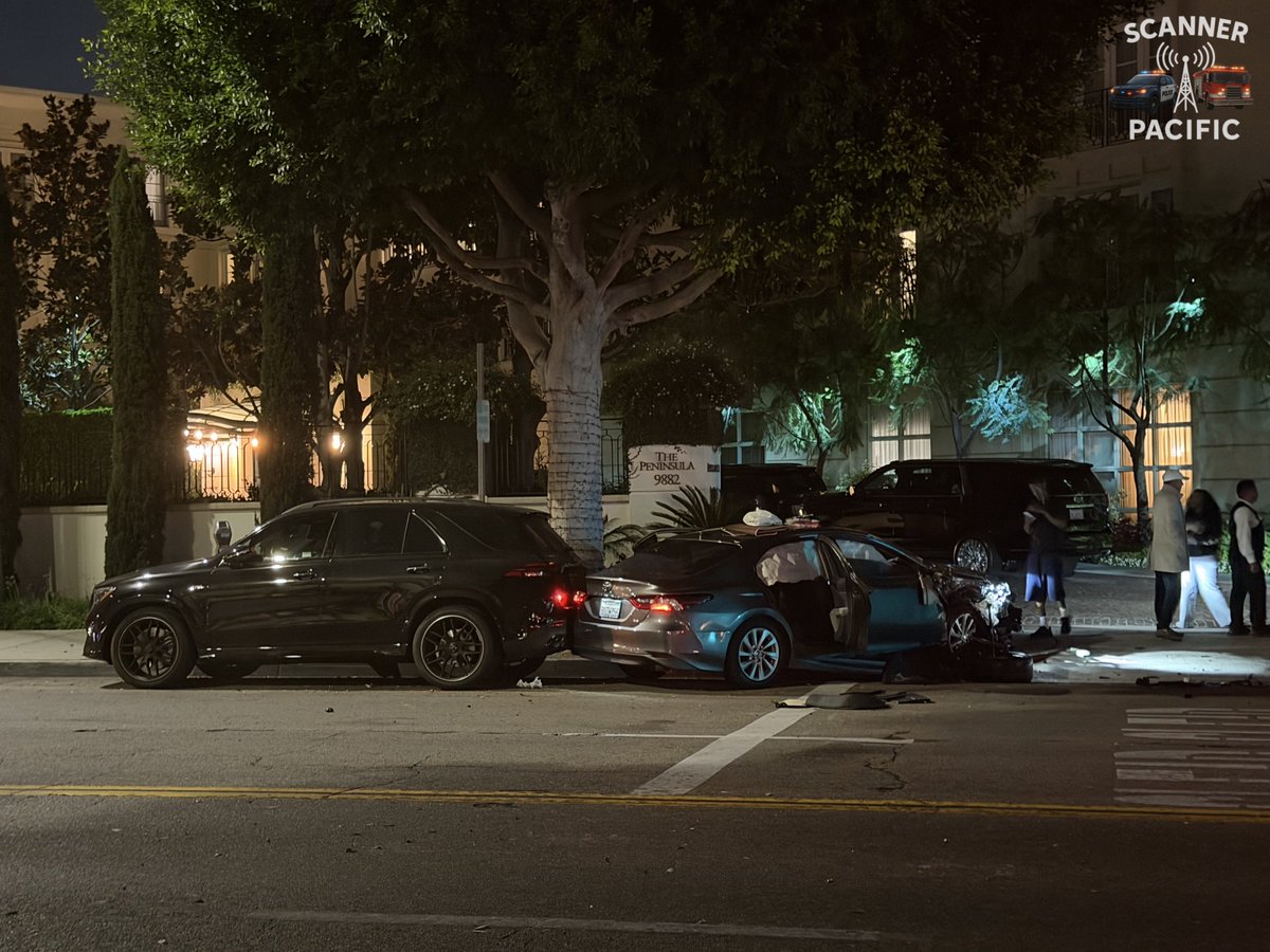 Santa Monica Blvd and Charleville - Roll-over Traffic Collision