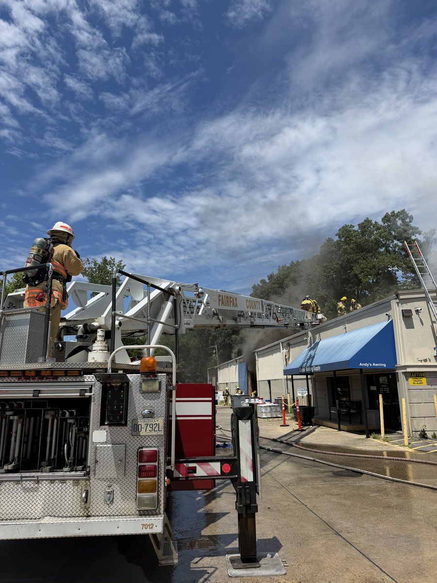 FairfaxBravest operating at commercial building fire at 400 Mill St NE in Vienna. Crews evacuated all occupants. One firefighter transported with non-life-threatening injuries. Cause under investigation