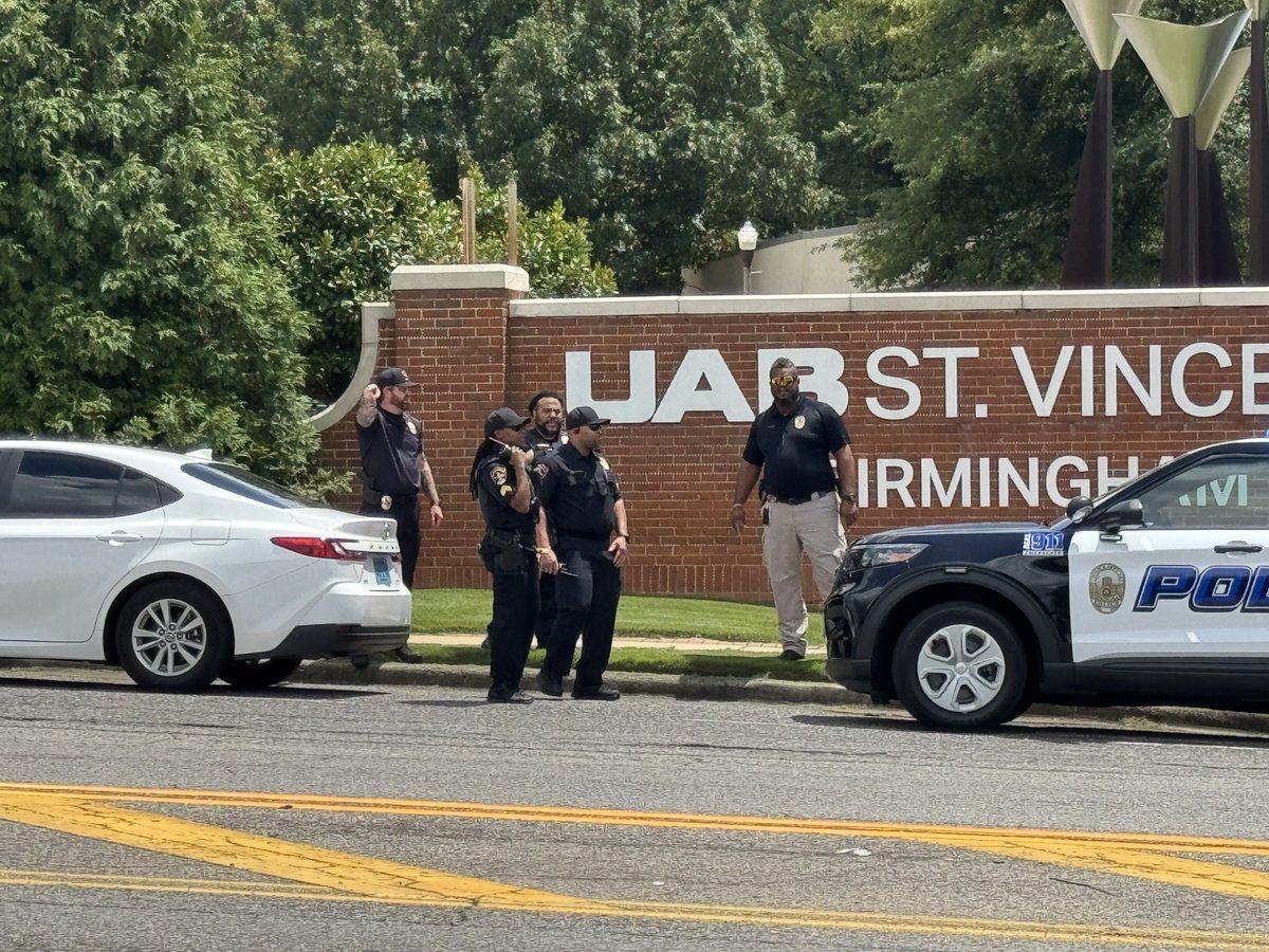 Hoping to hear from police soon about a shooting that happened outside UAB St Vincent's Hospital in Bham. Witness said he saw police chasing man on foot and the heard 5 shots fired
