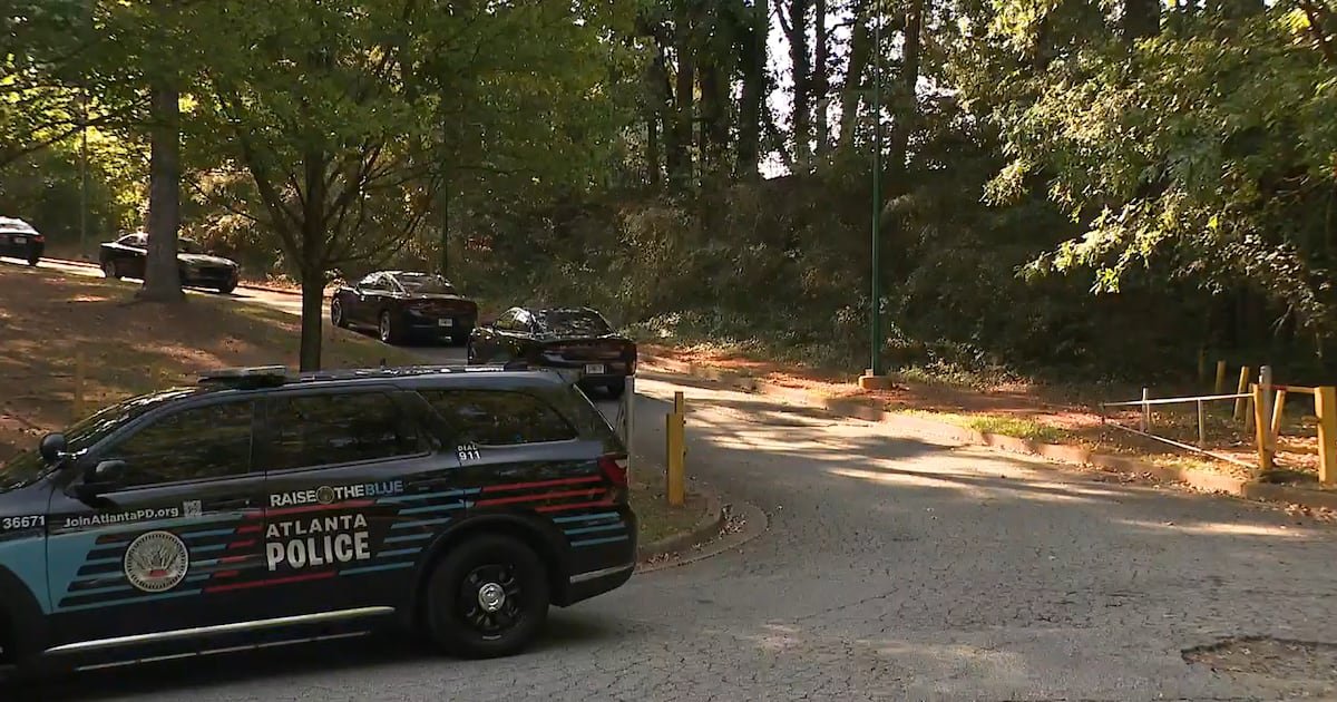 Man found shot to death inside busy city park