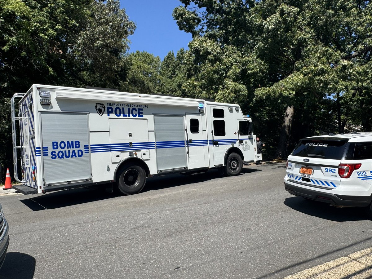 Heavy police presence near Kings Ridge and E. Arrowood Rd. CMPD Bomb squad now on scene. Negotiators currently speaking with suspect's family