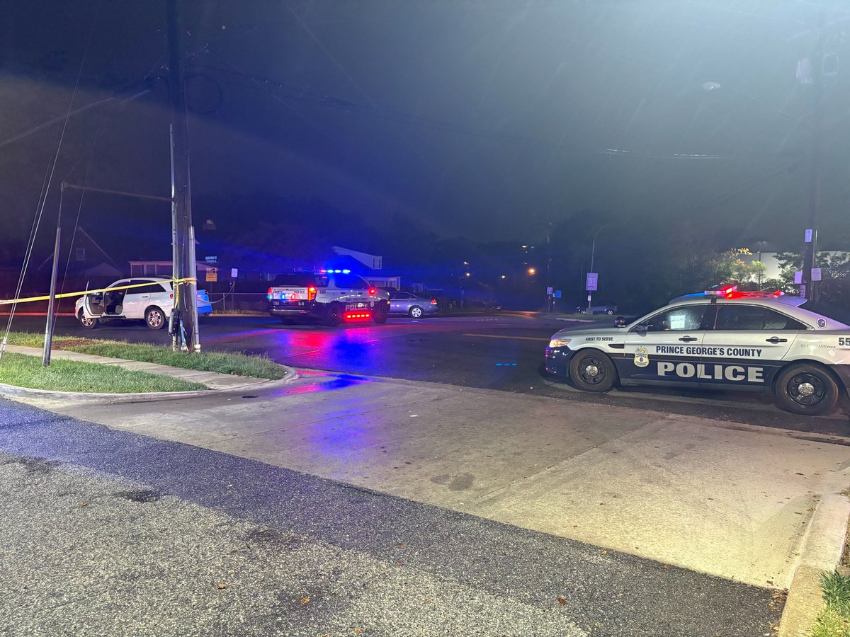 Adult male, notified an officer in the area that he was suffering from a gunshot wound(s). Upon further investigation, the shooting took place in the area of Colebrooke Drive and Fairlawn Street.