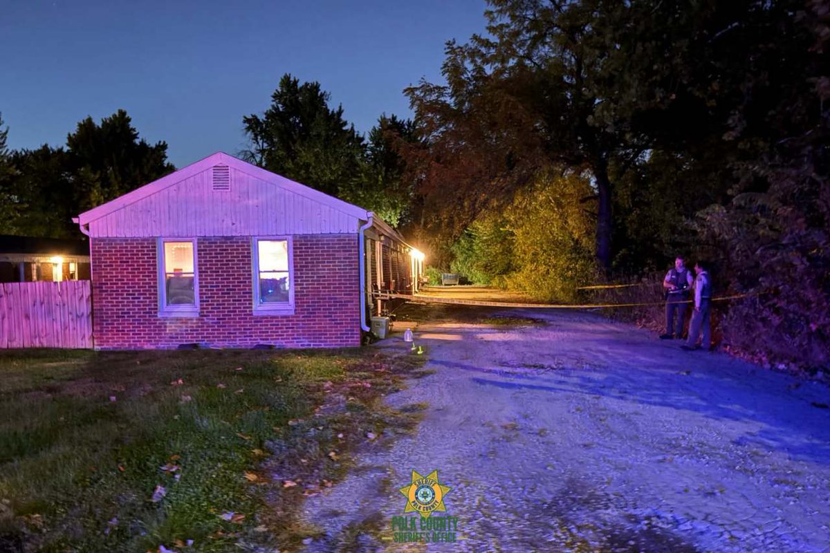 Person in custody following stabbing incident, deputies say